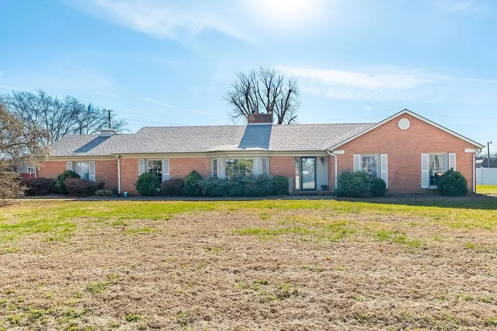 204 Ridgehill Dr, Hopkinsville, KY 42240 - Image #1