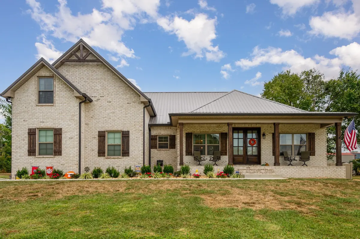2562 Highway 25, Cottontown, TN 37048 - Image #1