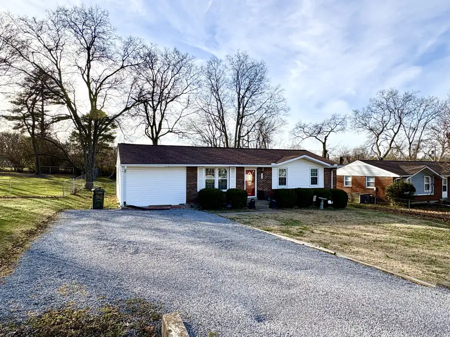 1011 Oleander Dr, Gallatin, TN 37066 - Image #3