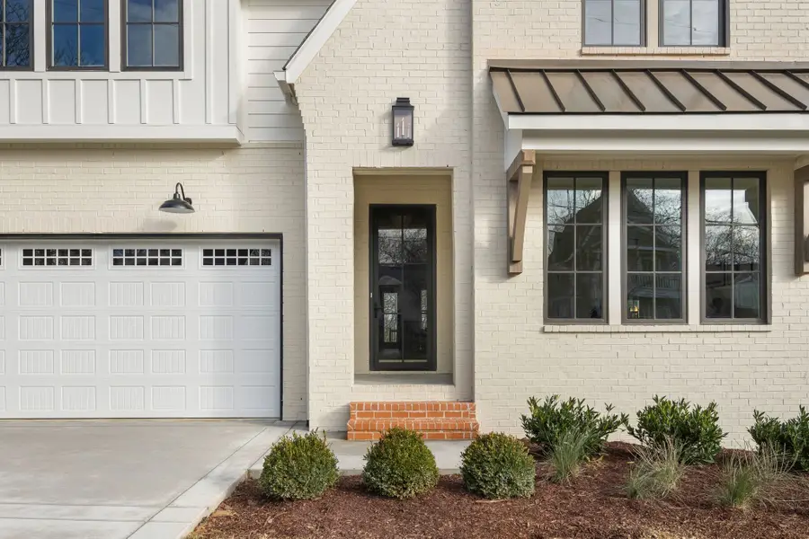 322 Chamberlin St, Nashville, TN 37209 - #3