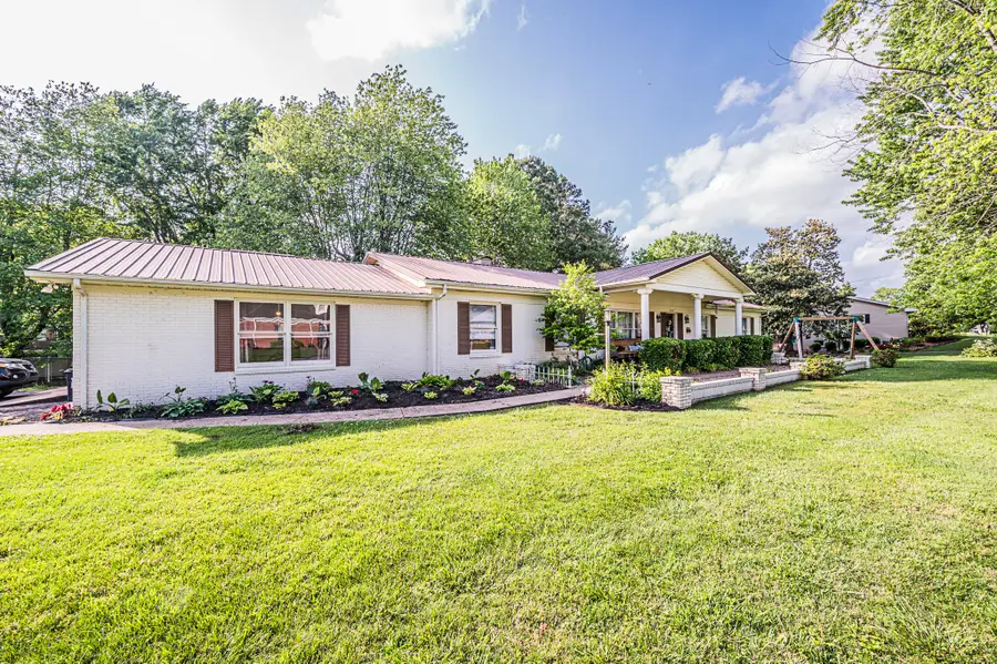 407 Oakview Dr, Greenville, KY 42345 - Image #3