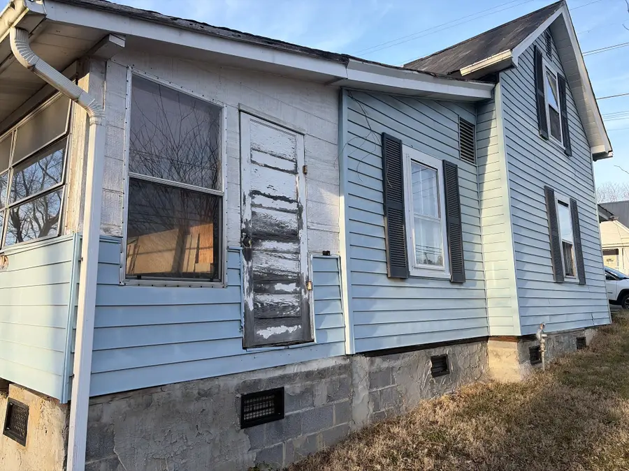 210 Myrtle St, Greeneville, TN 37743 - Image #2