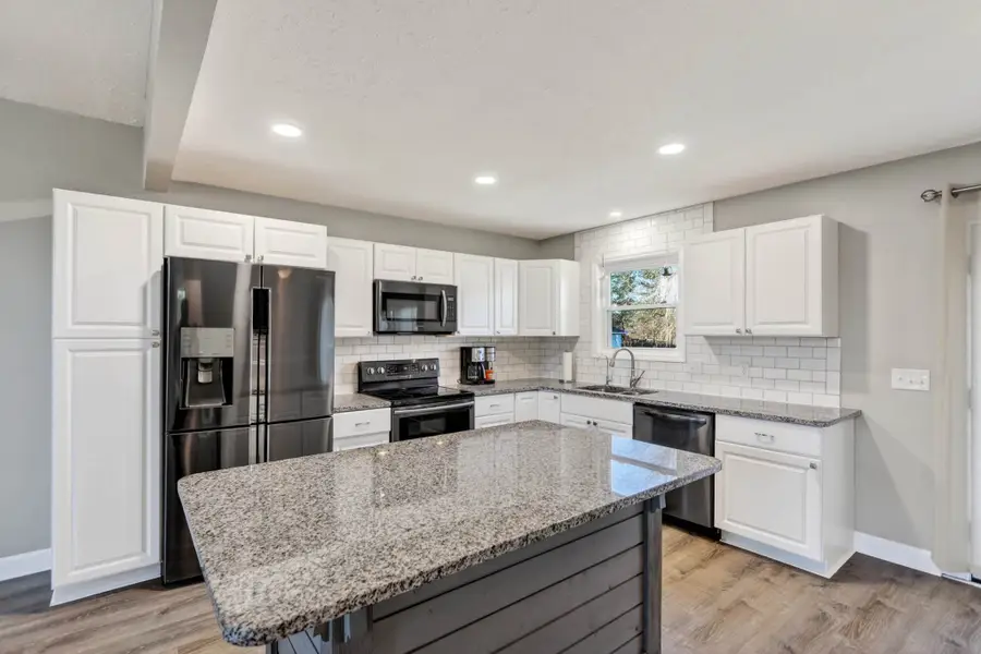 102 Cypress Ct, White House, TN 37188 - Image #3