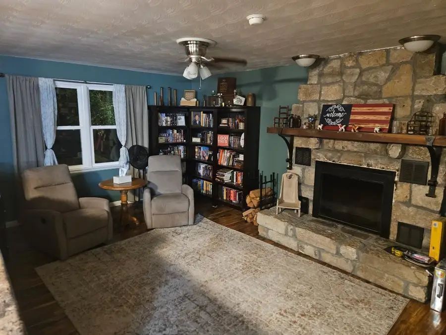 10819 Highway 13, Cumberland City, TN 37050 - Image #3