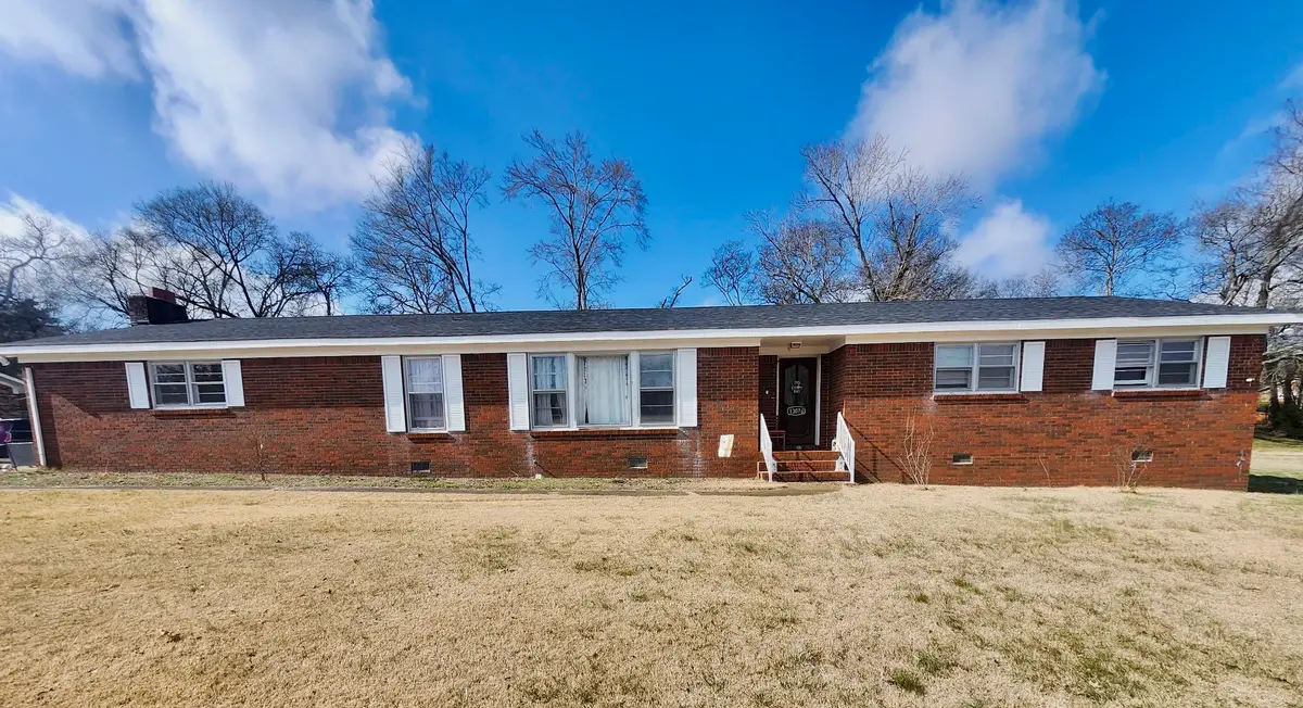 1307 Carroll Dr, Pulaski, TN 38478 - Image #1