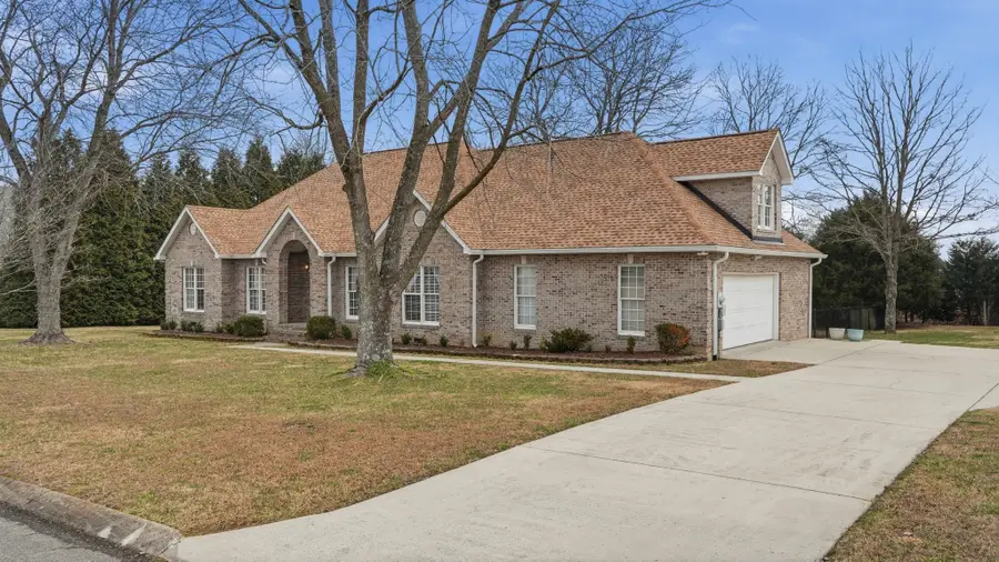 201 Victoria Ct, Tullahoma, TN 37388 - Image #2