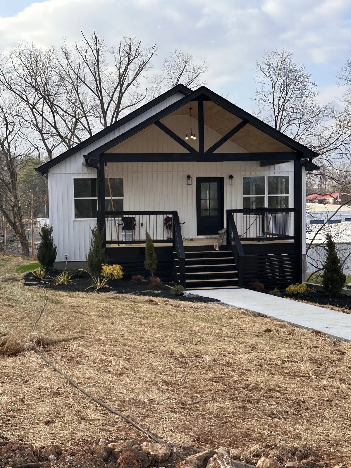 215 W End Ave, McMinnville, TN 37110 - #1