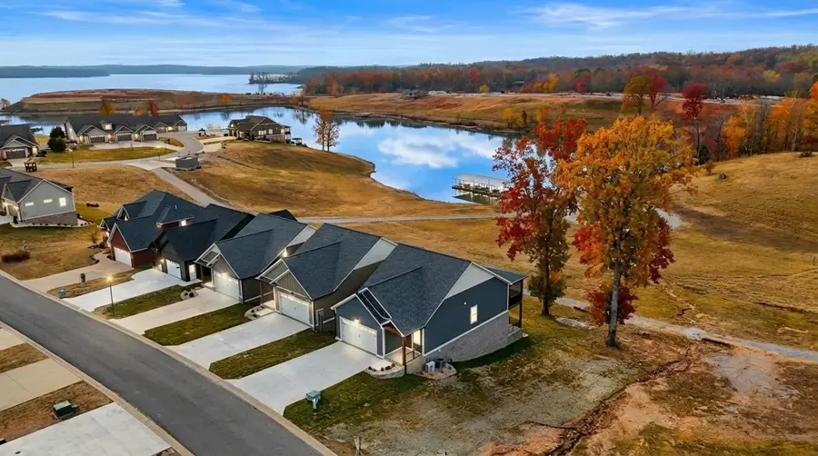 362 Moon Bay Dr, Kuttawa, KY 42055 - Image #3