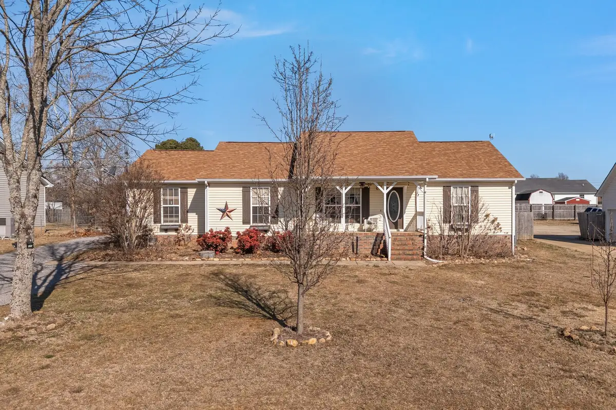 216 Warren Cir, Shelbyville, TN 37160 - #1