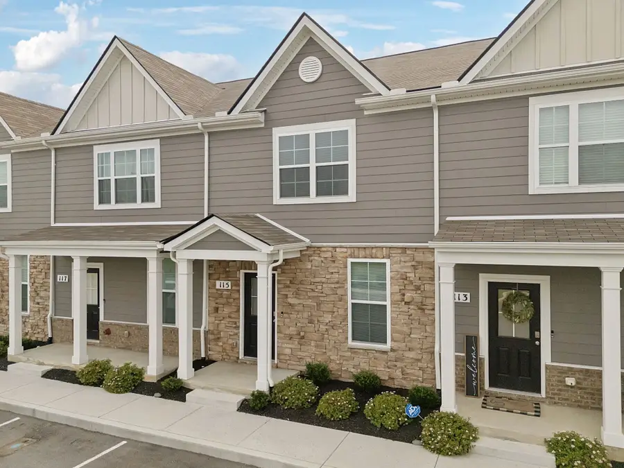 115 Grayson Cir, Chapel Hill, TN 37034 - Image #2