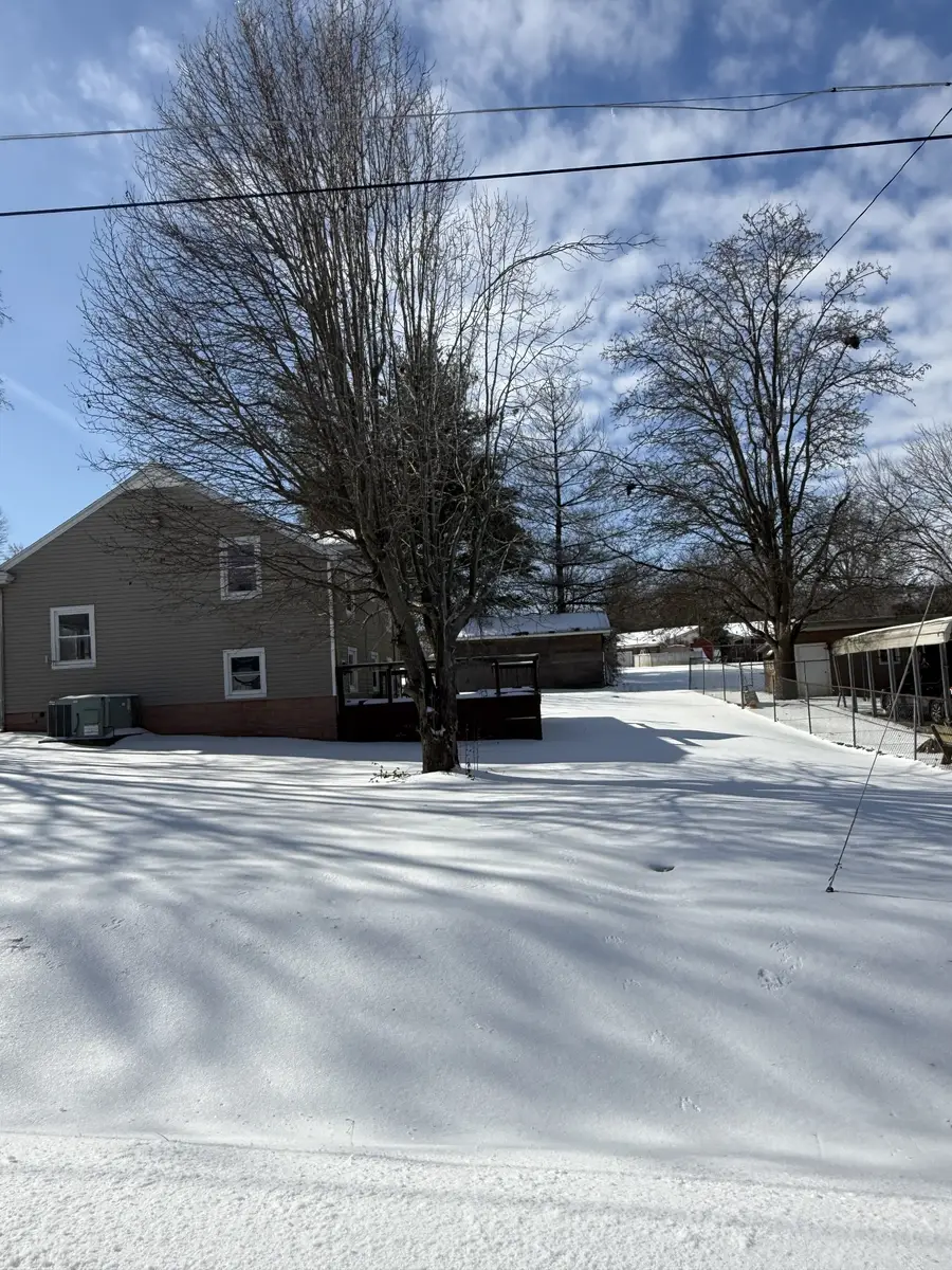 302 Crestview Dr, Hopkinsville, KY 42240 - #3