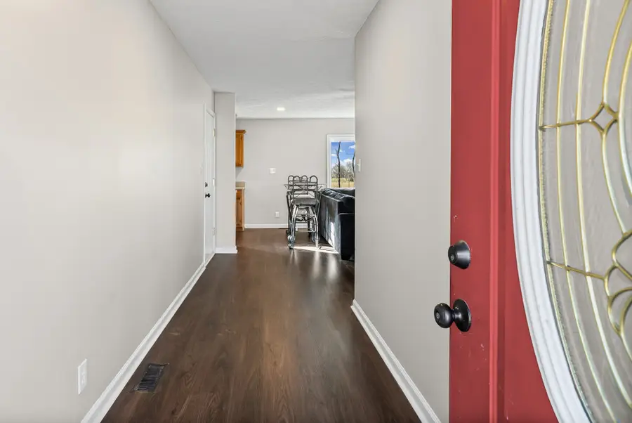 3329 S Senseney Cir, Clarksville, TN 37042 - Image #3