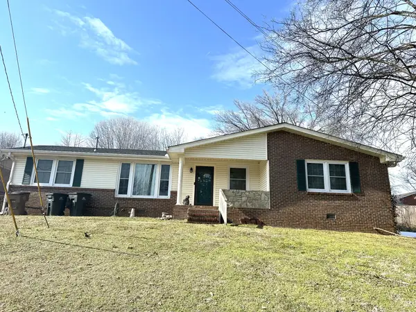 2821 Creekview Dr, Nashville, TN 37217