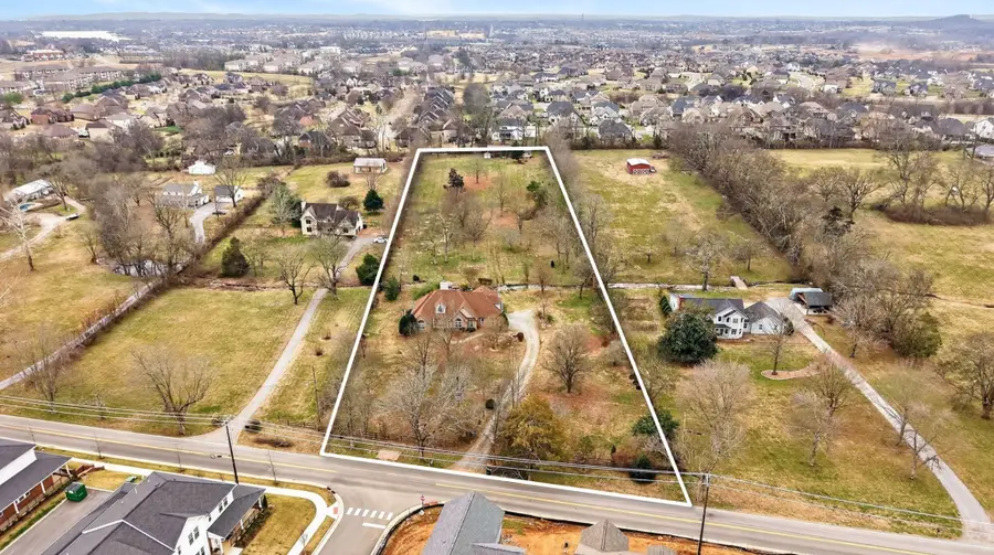 289 Saint Blaise Rd, Gallatin, TN 37066 - #3