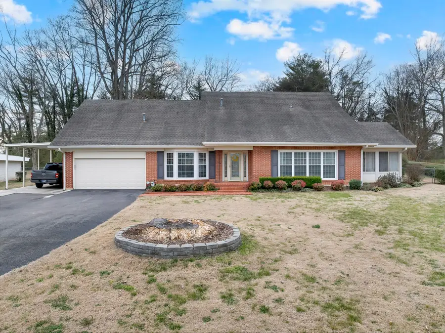 504 Kingree Rd, Shelbyville, TN 37160 - #3