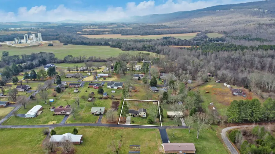 1209 Sequatchie Rd, Pikeville, TN 37367 - #3