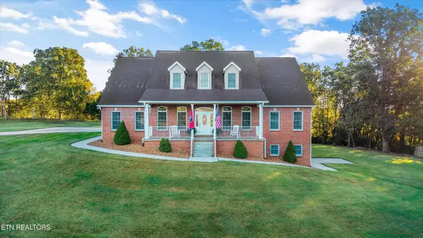 2000 Robinson Drive, Lenoir City, TN 37772