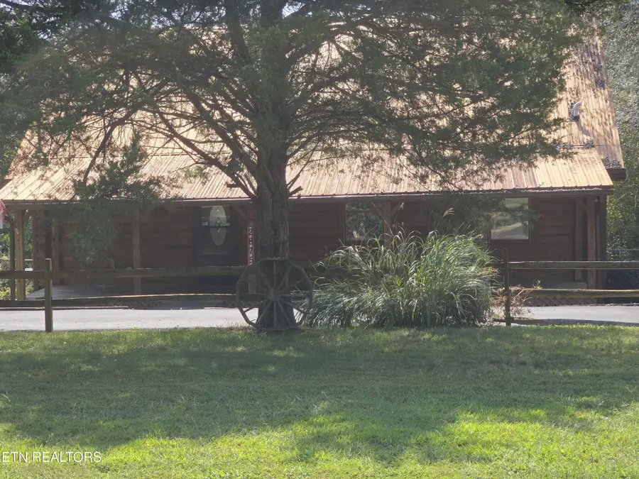 2875 E Walnut Grove Rd, Sevierville, TN 37876 - Image #2