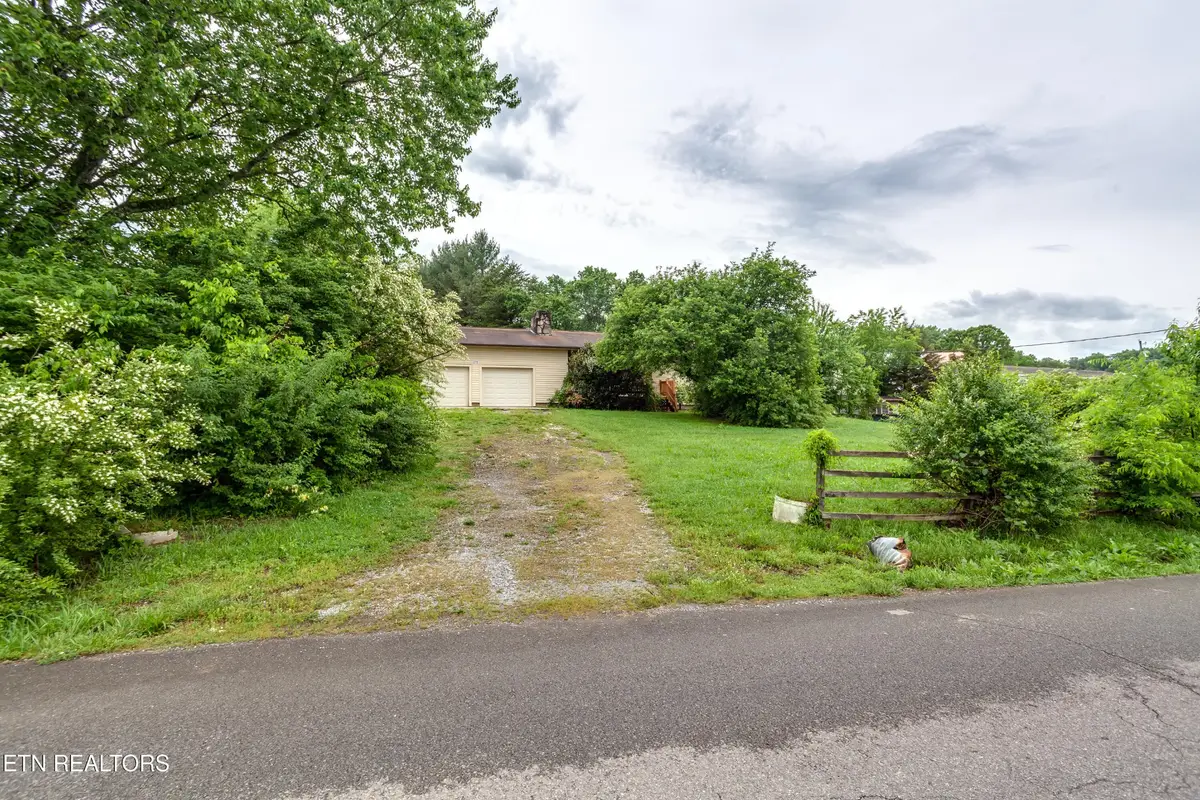 375 Rainbow Rd, Sevierville, TN 37862 - Image #1