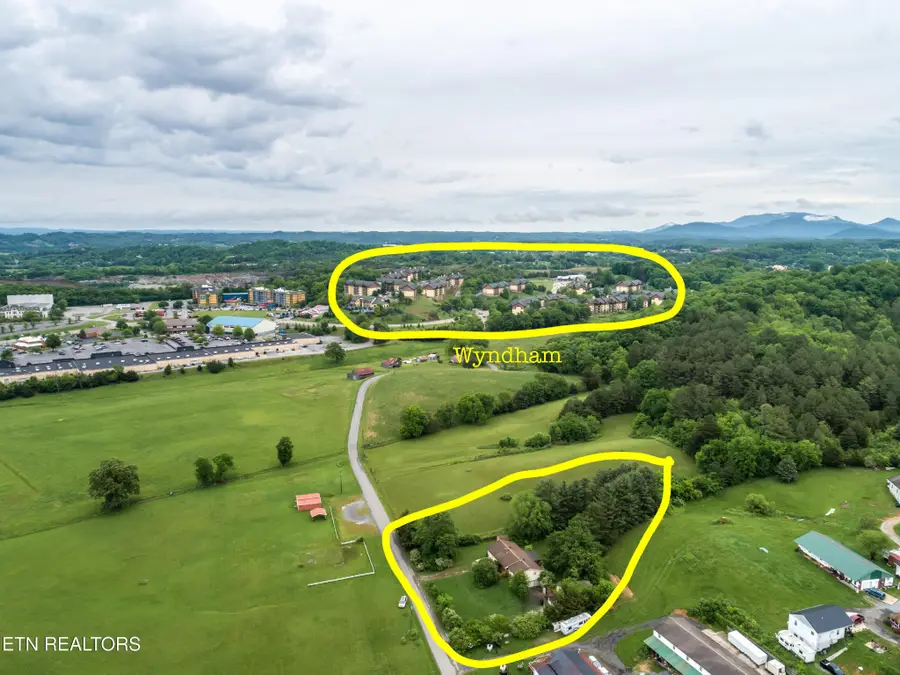 375 Rainbow Rd, Sevierville, TN 37862 - Image #3