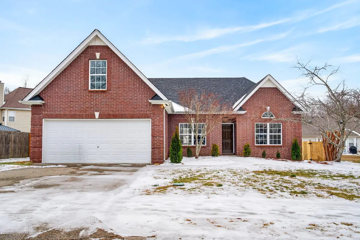 403 Foster Dr, White House, TN 37188 - Image #1