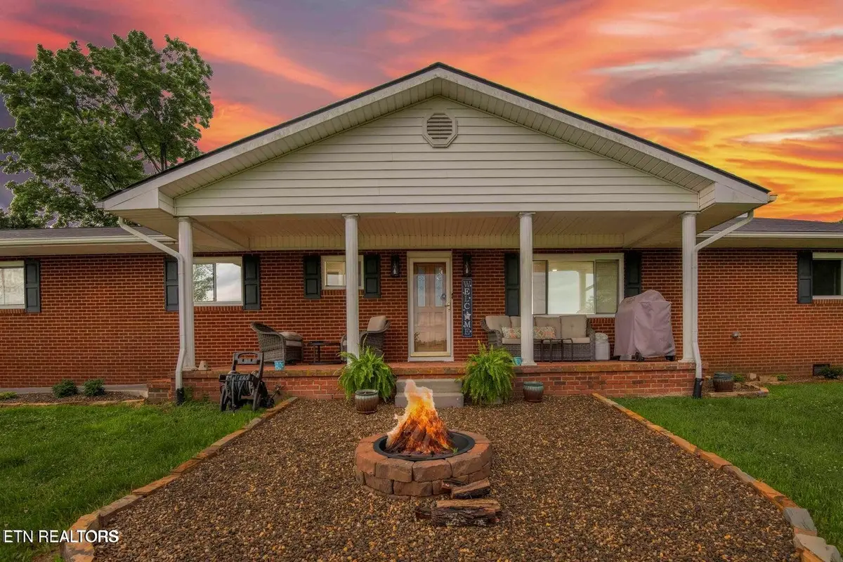 1124 Carolina Drive, Dandridge, TN 37725 - #1