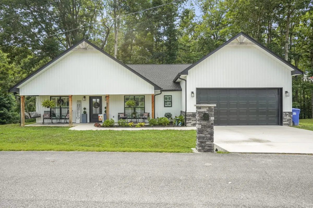 107 Lee Court, Gainesboro, TN 38562 - Image #1