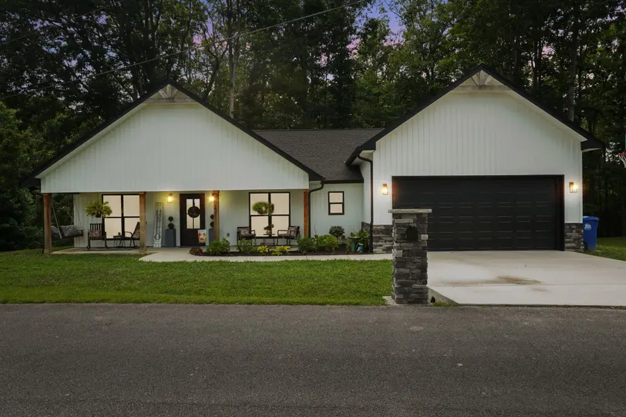 107 Lee Court, Gainesboro, TN 38562 - Image #2