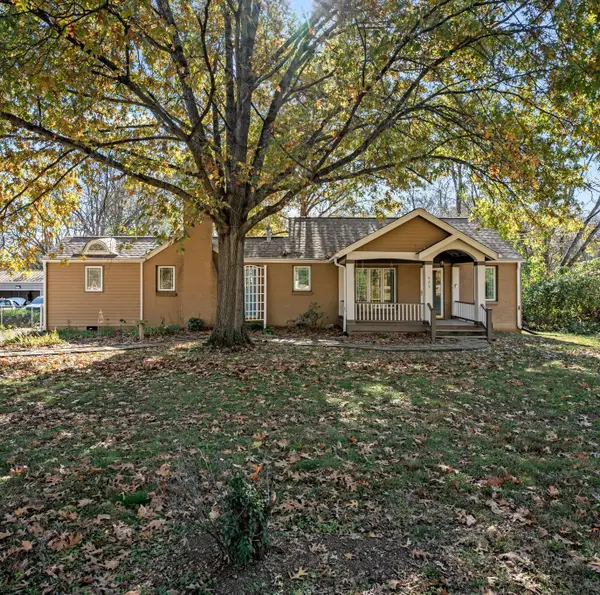 425 Moss Trl, Goodlettsville, TN 37072