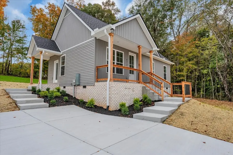 471 Sherwood Dr, McMinnville, TN 37110 - #2