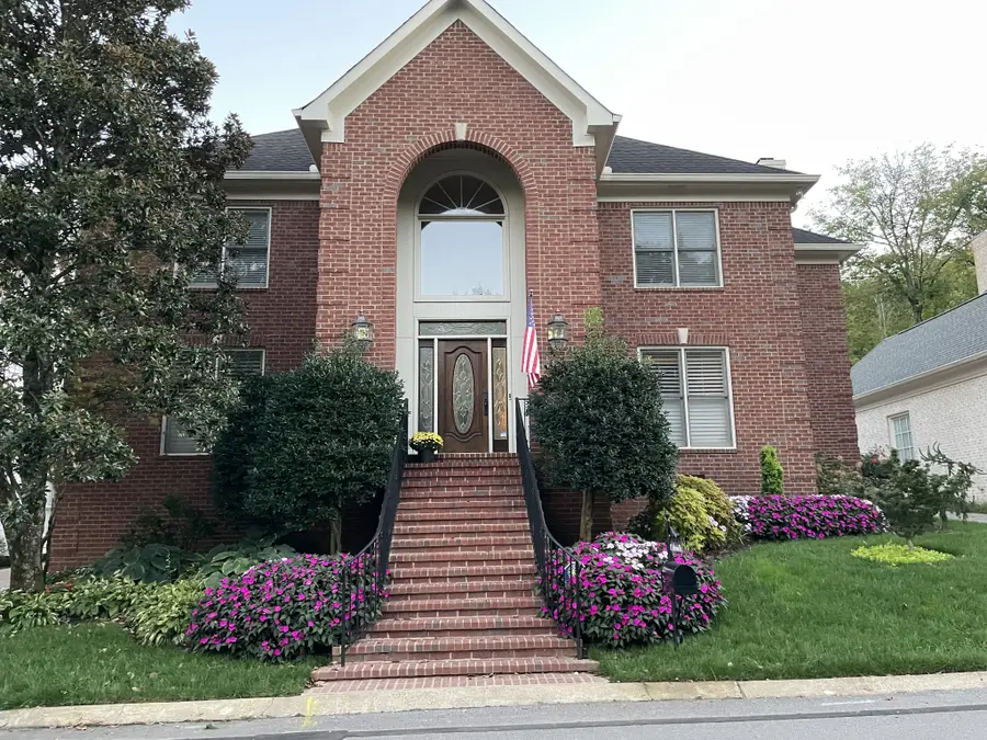 113 Abbeywood Dr, Nashville, TN 37215 - Image #2