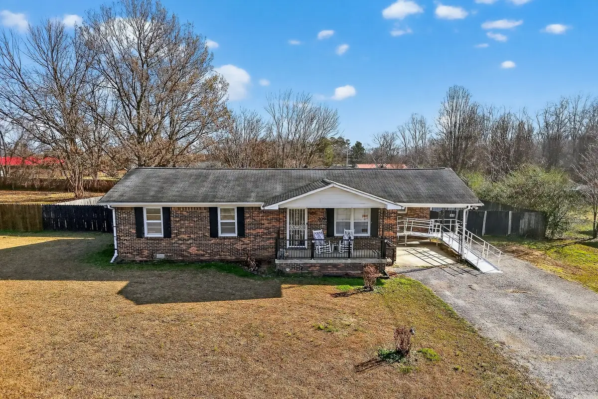 209 Pine Grove Rd, Smithville, TN 37166 - #1