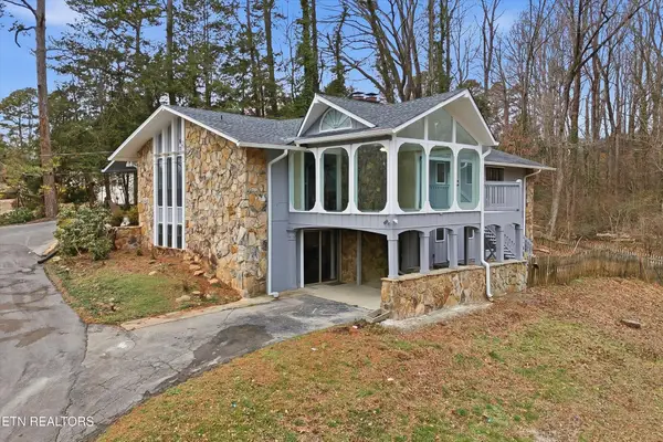 8129 Ainsworth Drive, Knoxville, TN 37909