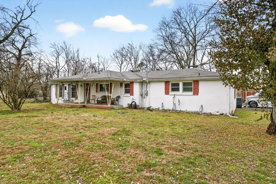 215 Ewing Dr, Nashville, TN 37207 - Image #2
