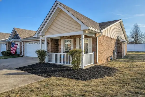 702 Forest Glen Cir, Murfreesboro, TN 37128