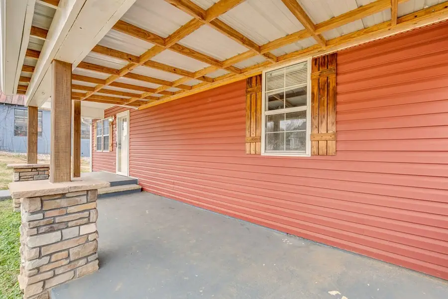 425 S Young St, Sparta, TN 38583 - Image #3