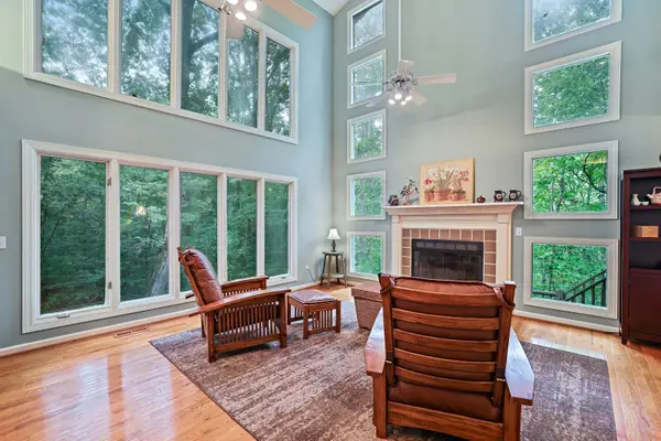 1010 Wren Ct, Kingston Springs, TN 37082