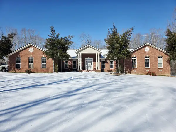 662 Oak Shadow Dr, New Johnsonville, TN 37134