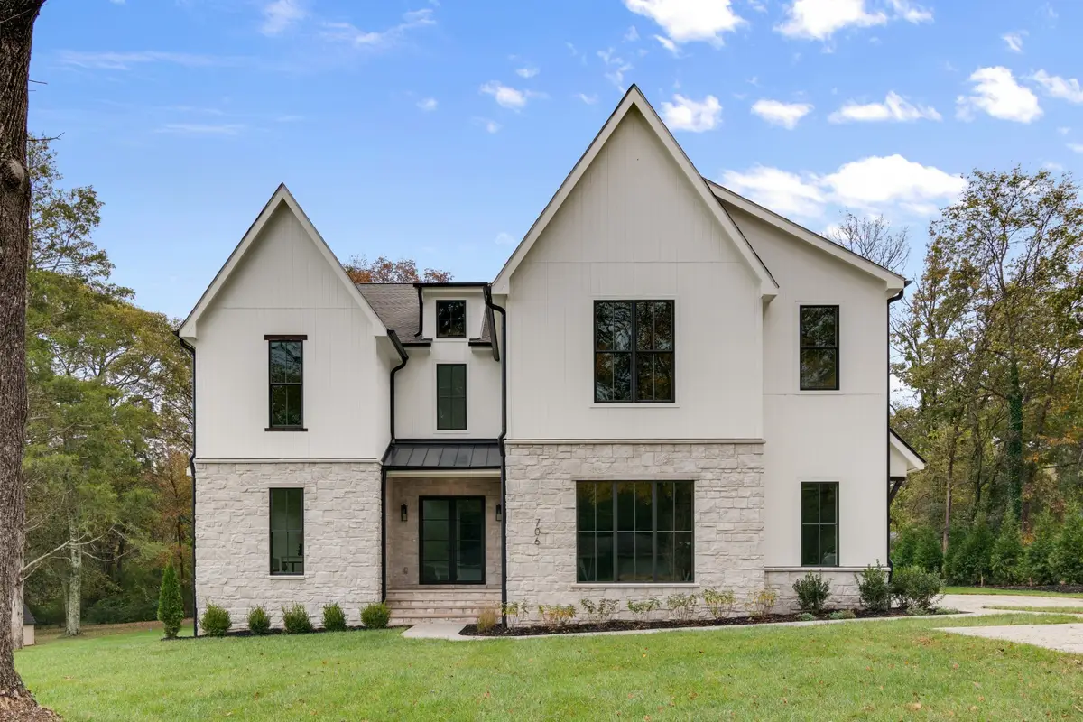 706 Brook Hollow Rd, Nashville, TN 37205 - Image #1