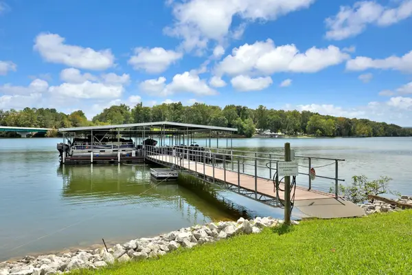 265 Shasteen Bend Dr, Winchester, TN 37398