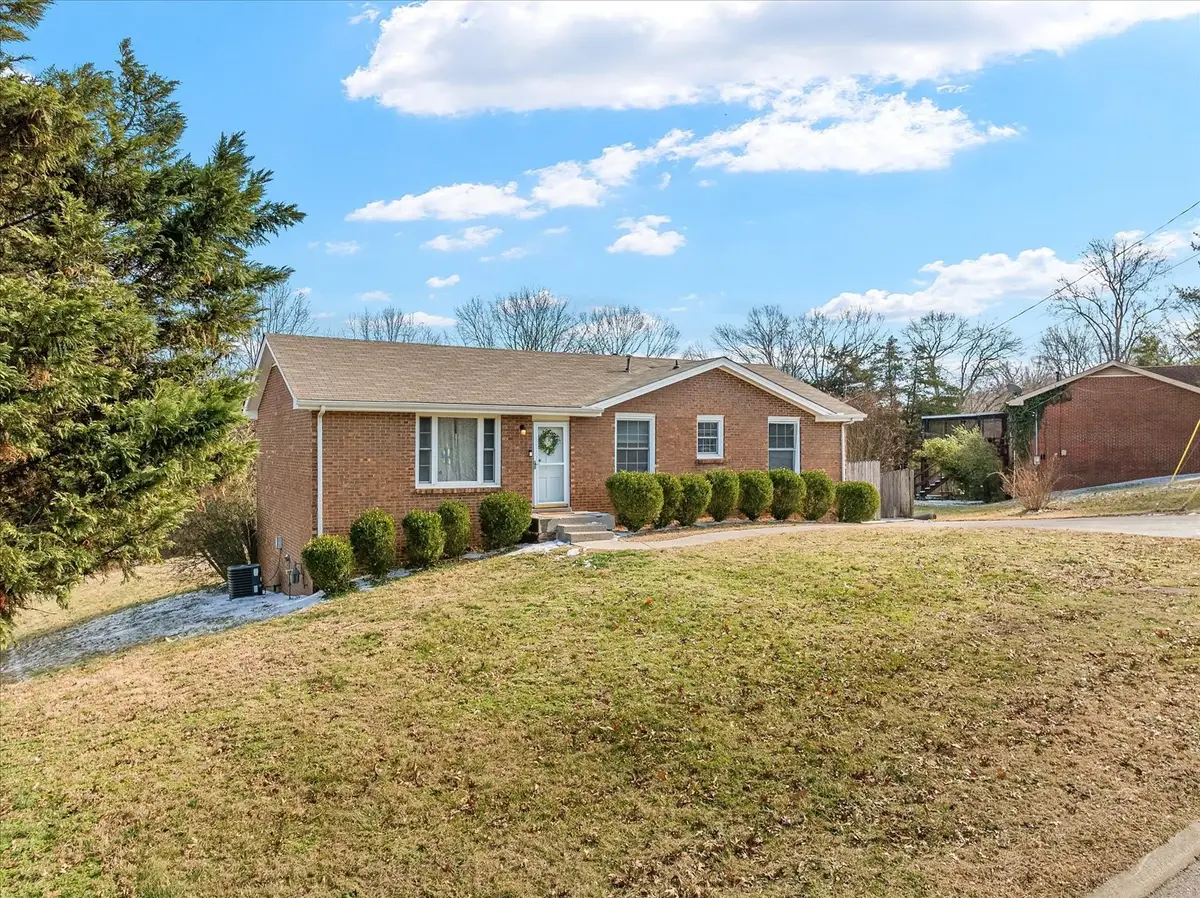 336 Cedarmont Dr, Nashville, TN 37211 - #1