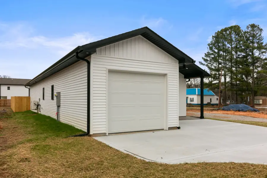 14 Warren St, Paris, TN 38242 - #2