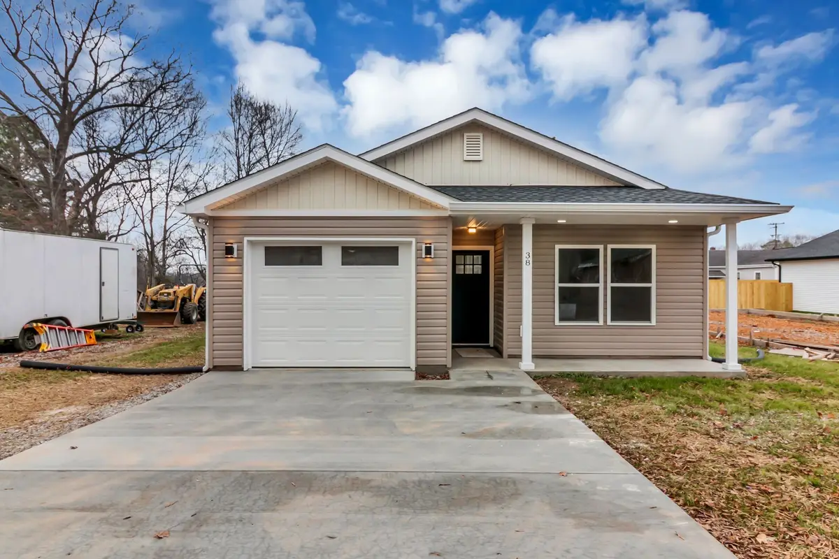 38 Warren St, Paris, TN 38242 - #1