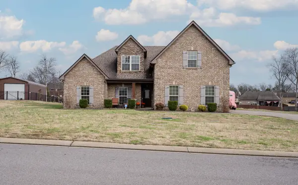 1130 Spring Creek Dr, Murfreesboro, TN 37129