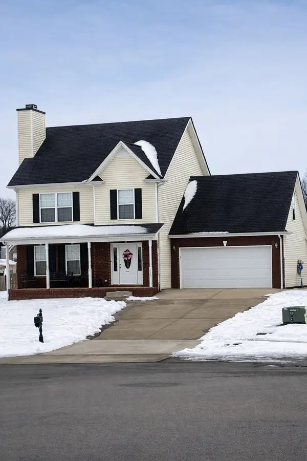 1332 Southwood Ct, Clarksville, TN 37042