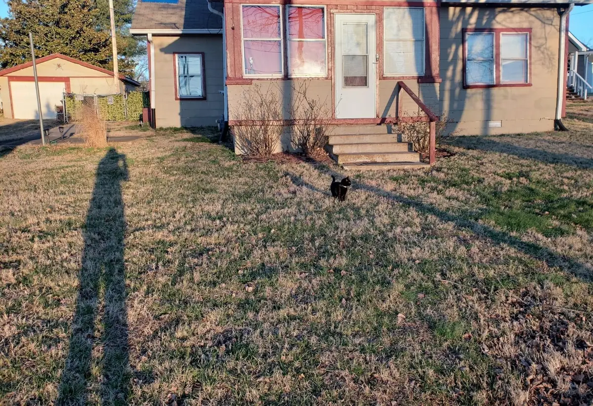 2461 Old Greenbrier Pike, Greenbrier, TN 37073 - #1