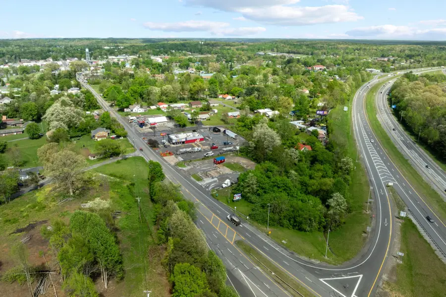 920 Holly St S, Monterey, TN 38574 - #2