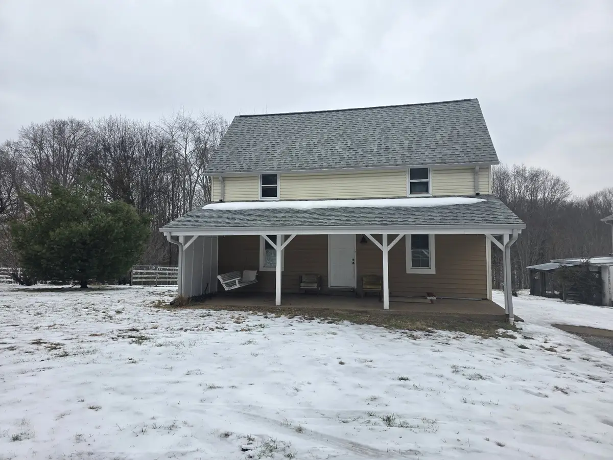 7362 Moore Rd, Greenbrier, TN 37073 - #1