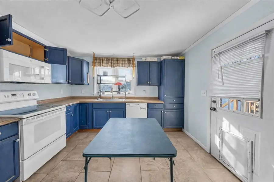 201 10th Ave N, Decherd, TN 37324 - #2