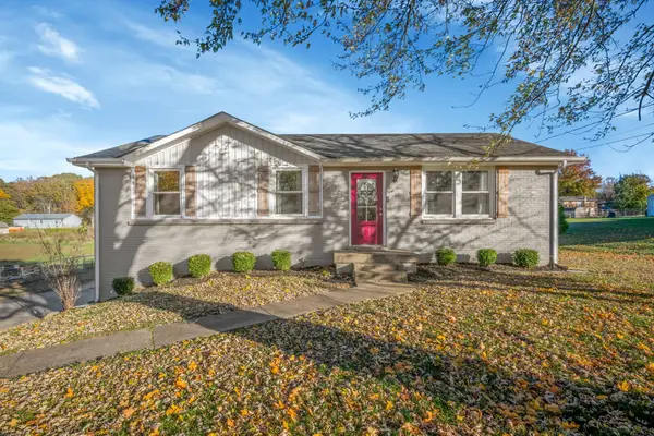 2809 Sparrow Dr, Clarksville, TN 37040